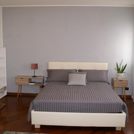 Villa Tiziano Residence Rosa Bagian luar foto