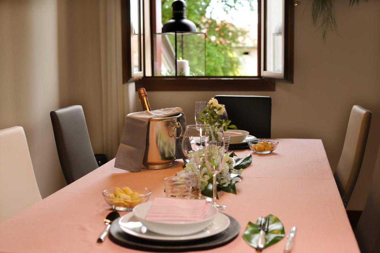 Villa Tiziano Residence Rosa Bagian luar foto