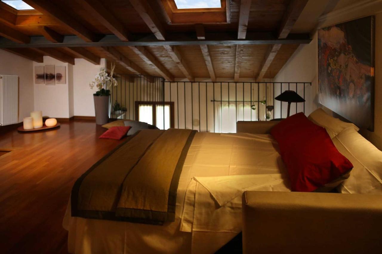 Villa Tiziano Residence Rosa Bagian luar foto