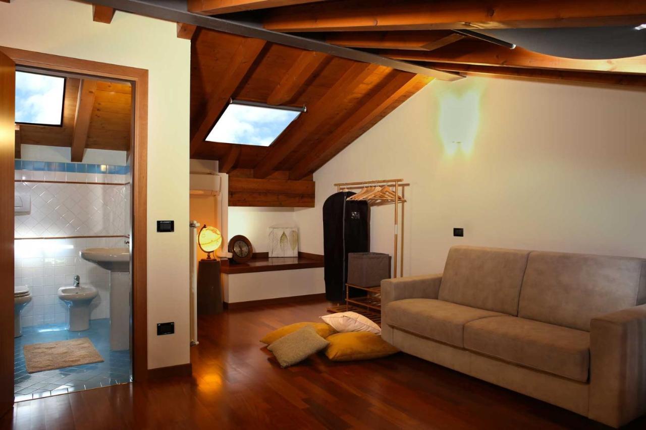 Villa Tiziano Residence Rosa Bagian luar foto