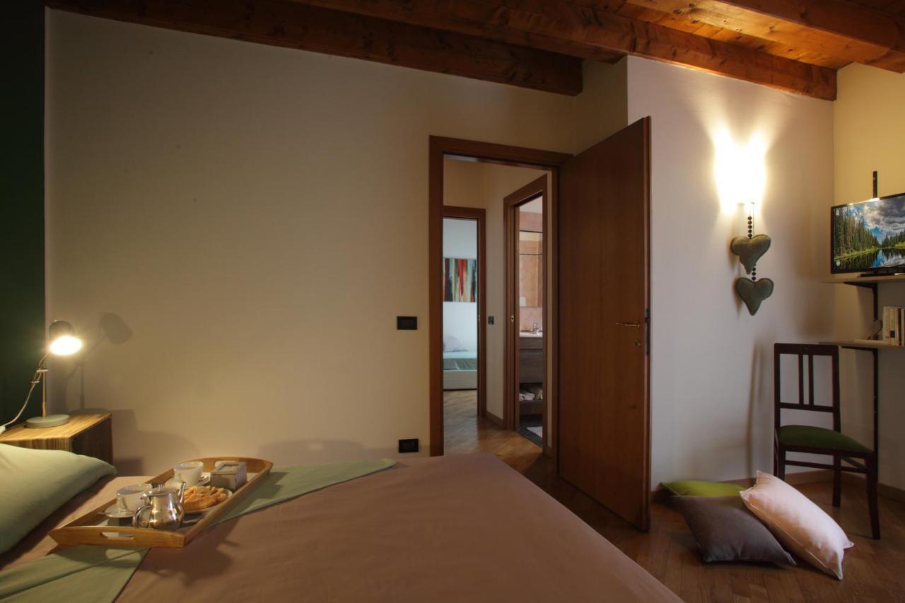 Villa Tiziano Residence Rosa Bagian luar foto