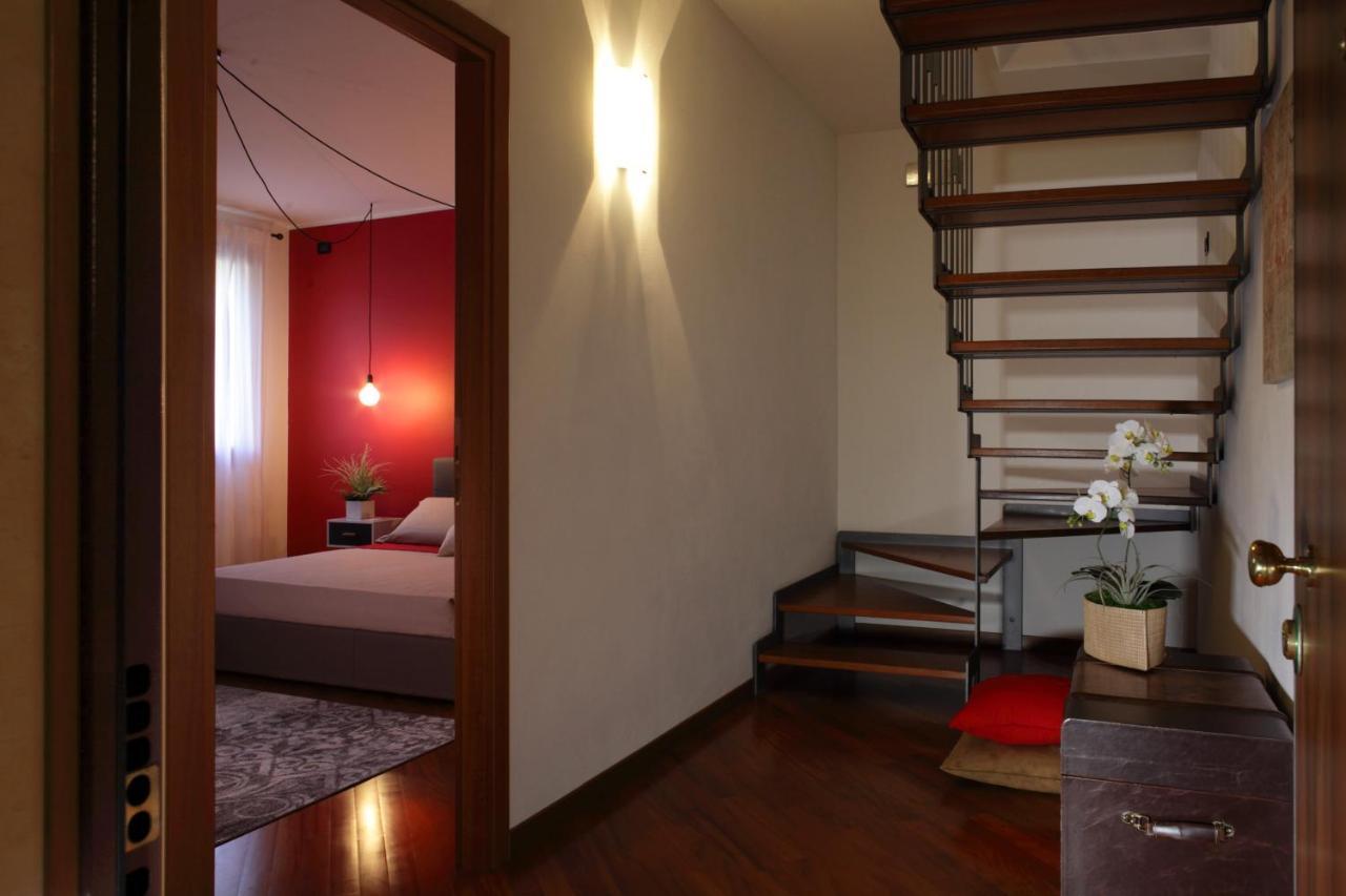 Villa Tiziano Residence Rosa Bagian luar foto
